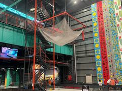 -极限PLAY运动娱乐新世界·团建派对表演休闲馆·室内高空游乐园