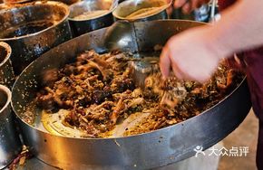 Li Yazi's Chicken Grab