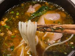 小锅米线-胡麻(静安嘉里店)