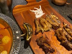 传统工艺秘制羊排-丝路金桃·新疆菜(徐汇店)