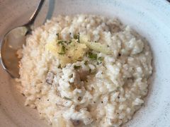 -MONICH牛排融合餐厅(和义大道购物中心店)