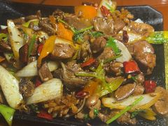 -老码头黑皮肘子锅包肉(赣水路店)