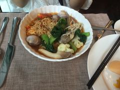 -圣丰索菲特·2 On 988 Café 自助餐厅