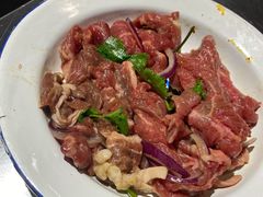 -马路牙子地桌烤肉(工体店)