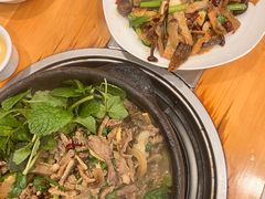 -榕江牛瘪牛肉火锅