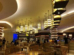 大堂-艺厨风尚餐厅 · 桔钓沙莱华度假酒店