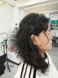 -V7 HAIR SALON