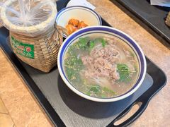 -云阿蛮云南生烫牛肉米线(奉贤路店)