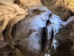 -怀托摩萤火虫洞