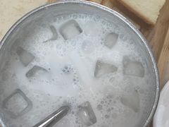 -啰啰冰屋(景洪总店)