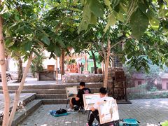 -百里峡七彩艺术小镇