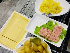 -楼外楼大刀肉传统火锅居(幸福街店)