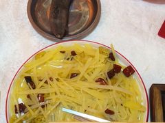 -海盗船. 龙虾烧烤. 酒馆