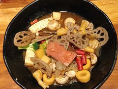 -万记麻辣烫国展总店
