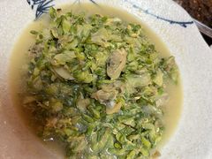 槐花炒蛤蜊肉-老张烤羊(王哥庄店)