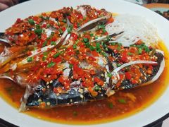 剁椒鱼头王-洞庭鱼香(万科店)