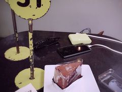 -莓园冰淇淋店