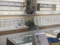 -视野联行眼镜·蔡司·控优点授权(长白万象汇店)