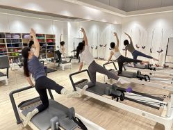 -静待花开瑜伽尊巴会馆