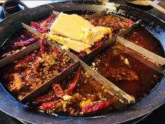 -彭三老火锅(枣子岚垭正街店)