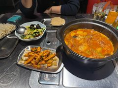 -马路牙子烧烤馄饨酒馆(望京店)