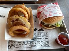 -FATBURGER 特富客汉堡(外交公寓店)