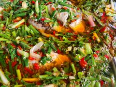 -正荣酒家葱葱鲫鱼