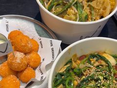 -W COLLECTIVE  DESSERT SHOP