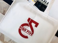 -HIGH FIVE哈福手工汉堡(桂林路店)