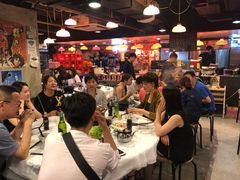 大堂-鲜入围煮花胶鸡海鲜火锅