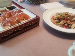 -香山湖家家宴(中山陵店)