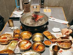 -草家酱蟹炭火烤肉店(珲春南路二店)