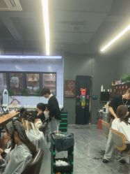 -藤野造型烫发染发