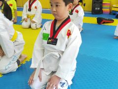 -哈喽实战跆拳道·跳绳·体能(慈云寺馆)