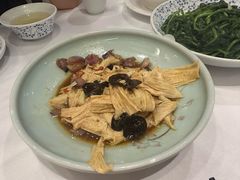 -围龙屋客家食府(福田店)