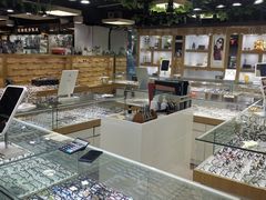 -三叶眼镜城(八佰伴店)