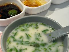-洪氏嗨捞·广东猪肚鸡·椰子鸡火锅(西咸万象城店)