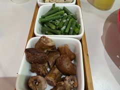 -鲁南仔·滕州炒鸡(经三路店)