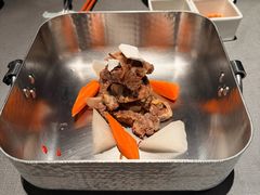 -左庭右院鲜牛肉火锅黑金店(陆家嘴中心店)