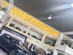 -上海星瀚奔驰4S店(红柳路店)