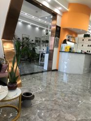 -V8潮牌·接发烫染连锁