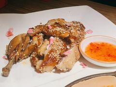 桃花烤鸡-蜜桃餐厅·江浙融合菜(荟聚购物中心店)