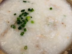 -新大咀港式茶餐厅(宝山万达店)