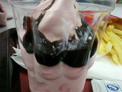 巧克力圣代-麦当劳(列东店)