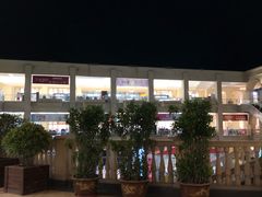 -王府井奥莱临潼小镇(临潼店)