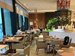 -松咖啡自助餐厅·松北香格里拉