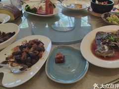 -上海虹桥祥源希尔顿酒店