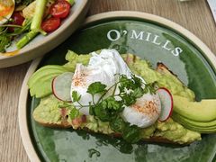 牛油果温泉蛋吐司-O'mills Sourdough Bakery&Bistro(永嘉路店)