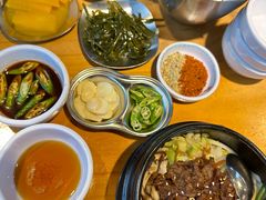 -唯成•韩国炭火烤肉 유성고기