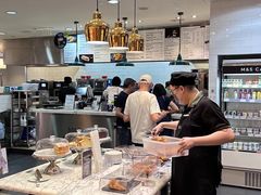 -Mark&Mars Restaurant